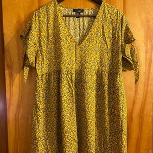 New Look Maternity tie sleeve smock dress